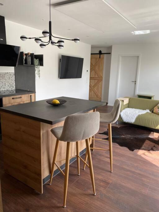 Gemuetliche Wohnung -Schwarzwald Neuweiler  Zewnętrze zdjęcie